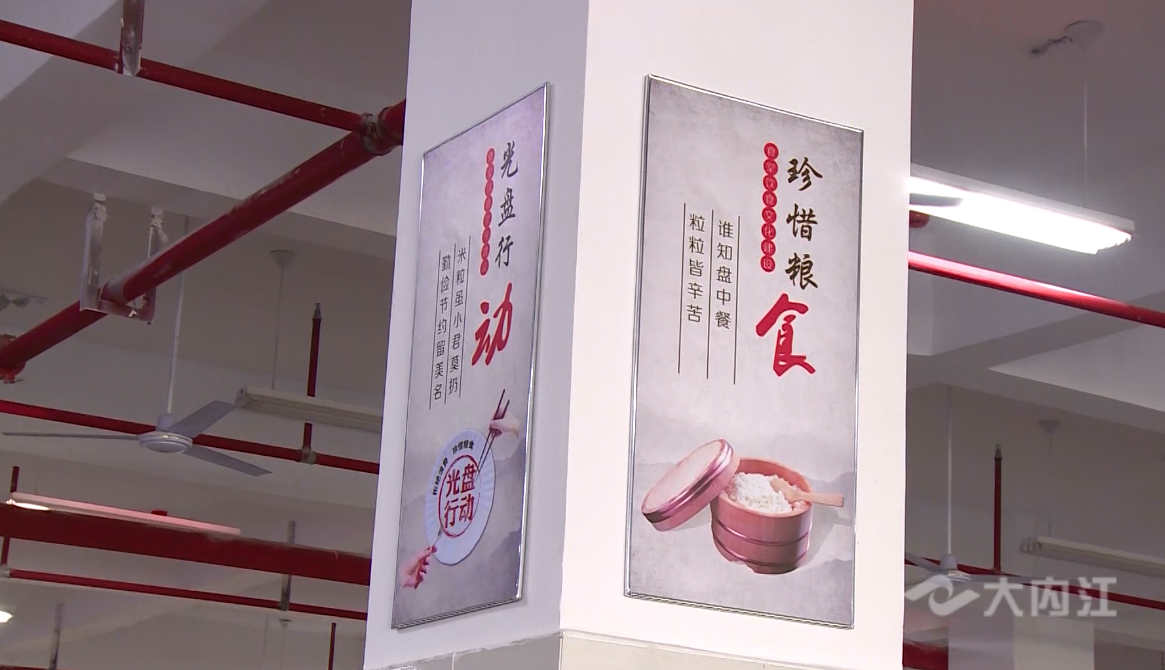 281877_1605318715747885.jpg 光2.jpg