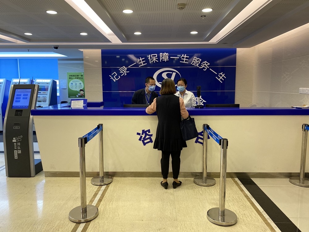 281621_1596351516377242.jpg 2.jpg