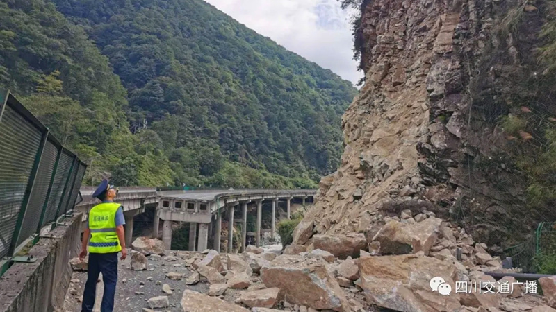 281606_1600737342603258.jpg 640.webp (8).jpg