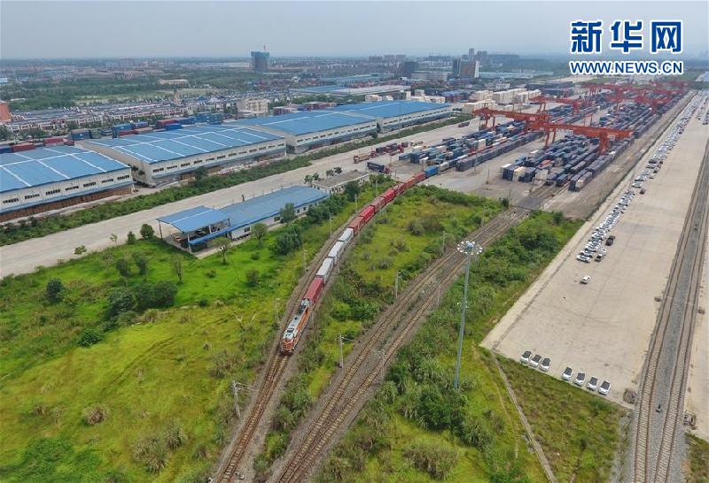 （新华全媒头条·图文互动）（3）西部有个新的“圈”——成渝加快双城经济圈建设