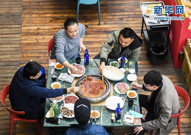 （新华全媒头条·图文互动）（10）西部有个新的“圈”——成渝加快双城经济圈建设