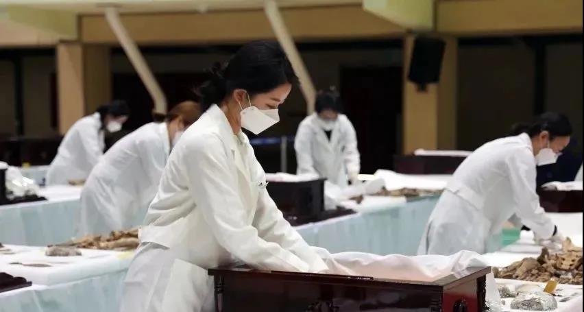 281877_1601163915999370.jpg 2.jpg