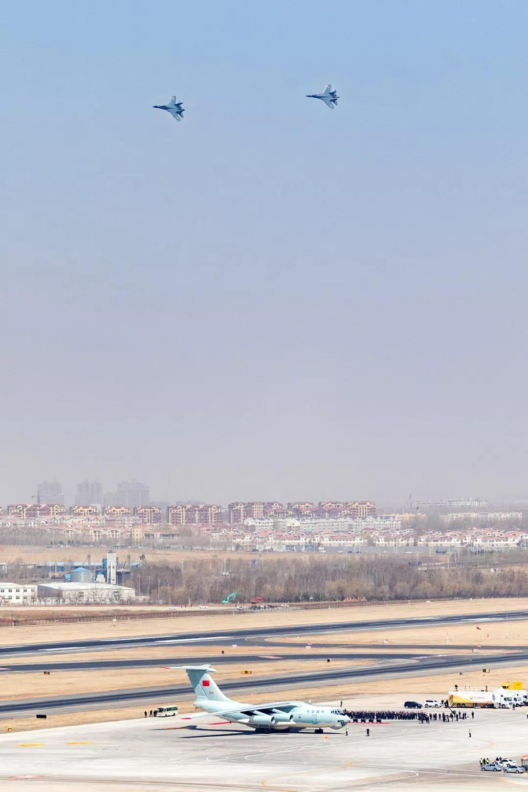 281877_1601164065434833.jpg 9.jpg