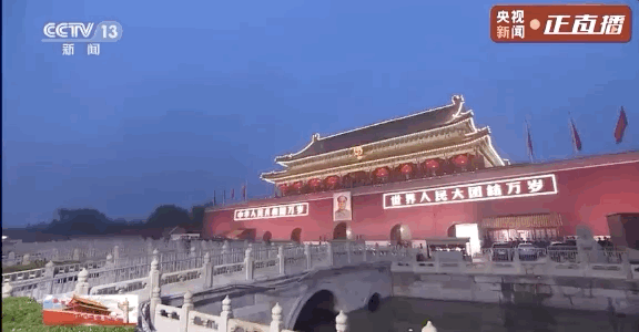 281886_1601514399114819.gif 2.gif