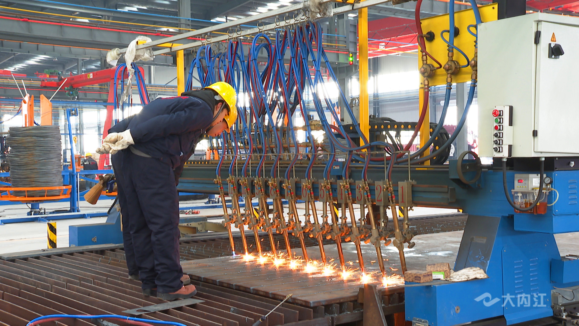 281606_1611723495708302.jpg 招商引资3.jpg