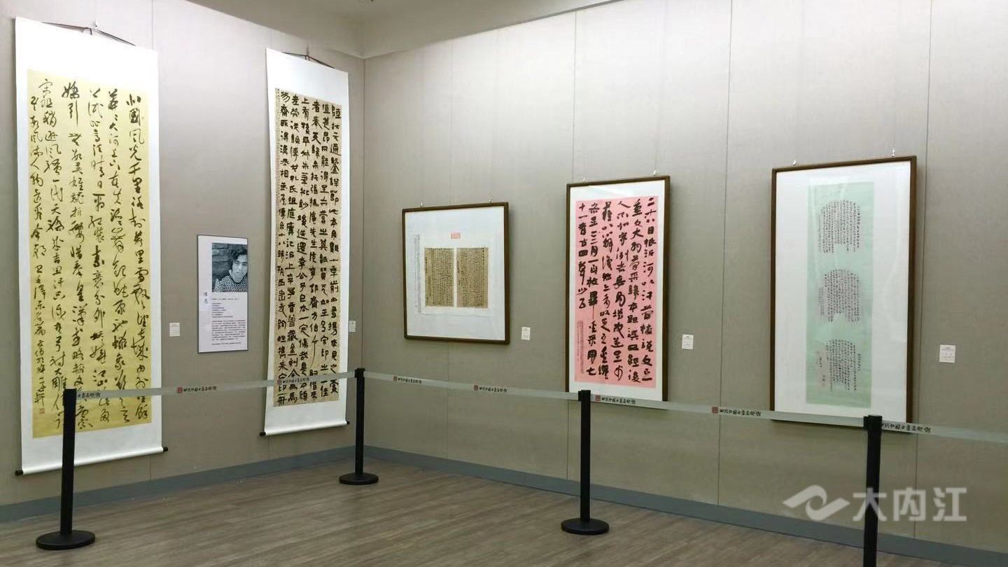 281877_1612575230868669.jpg dae4d28c69eccd6ffba4b164ab61711.jpg