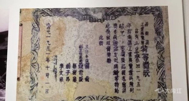 下载.jpg