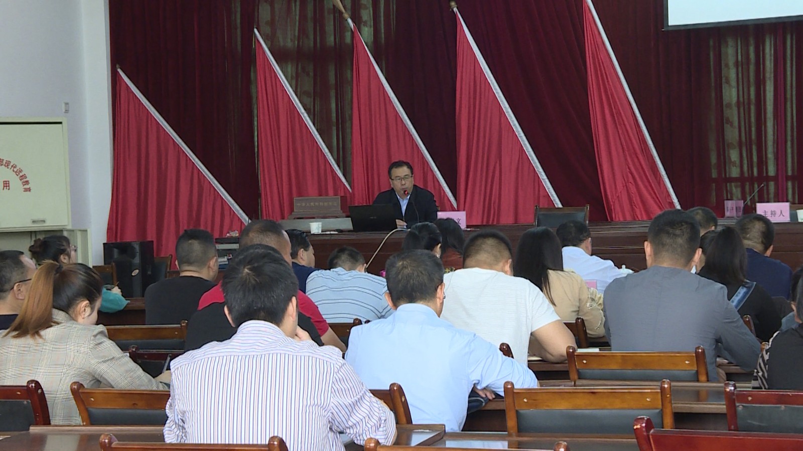 序列 04.00_02_11_16.Still011.jpg