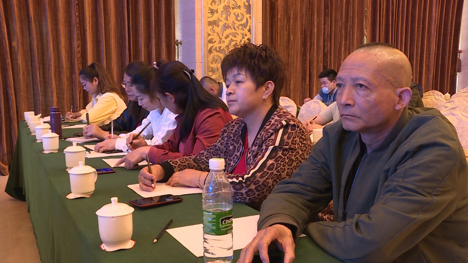 281921_1619619732139010.jpg 729_5142_01.00_00_10_20.Still004.jpg