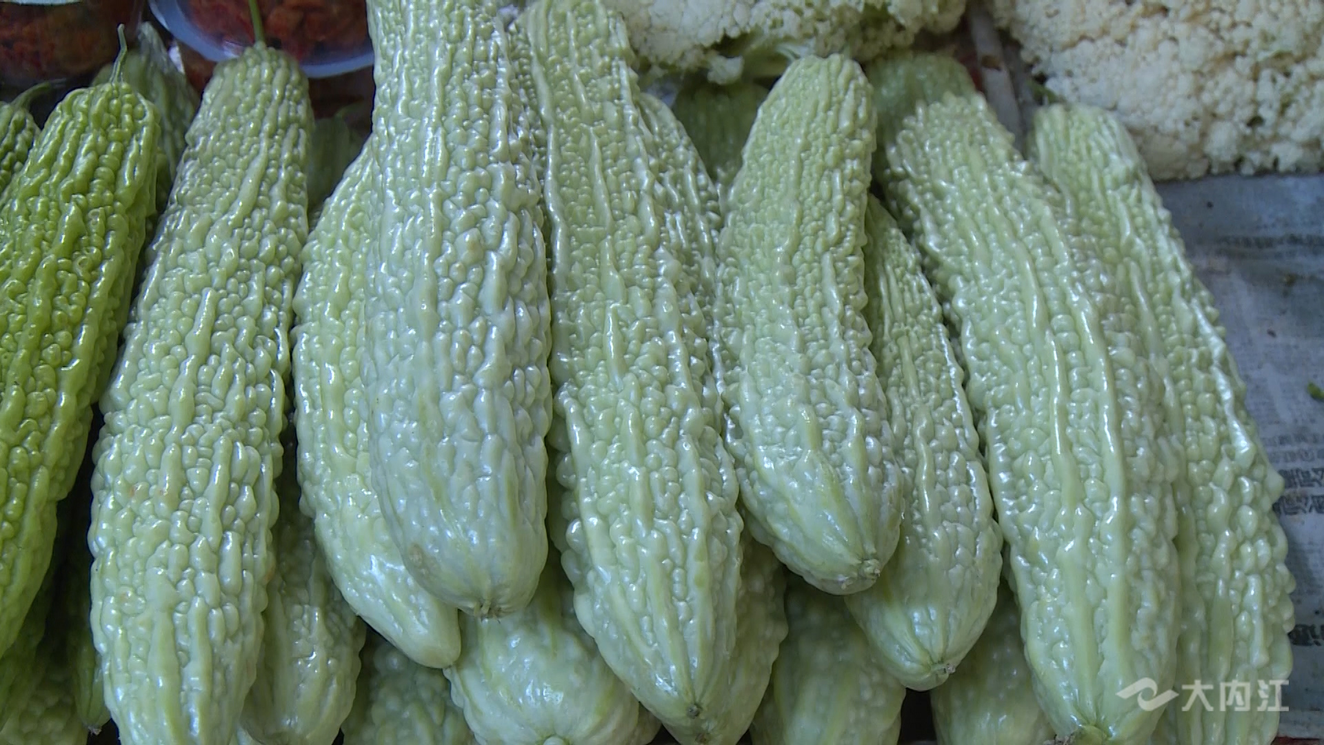 286258_1622870187654860.jpg 2.jpg