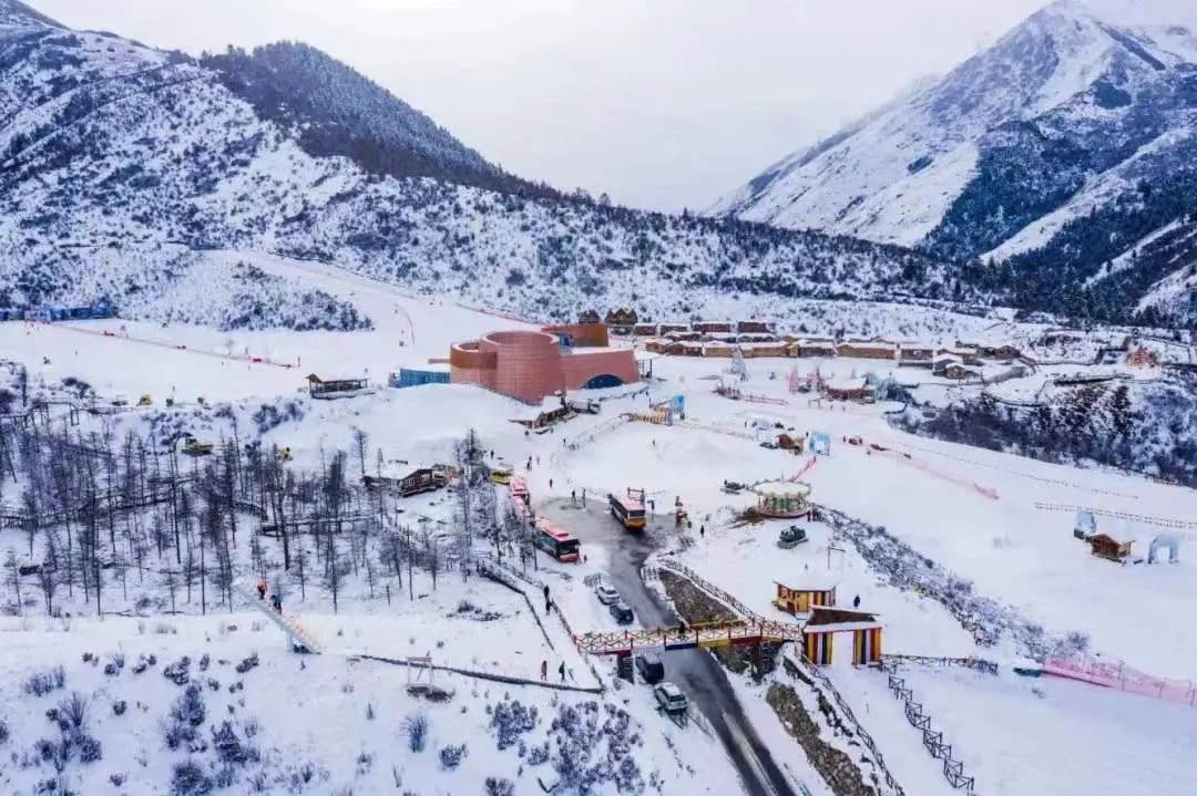 286144_1644894641634359.jpg 4.jpg