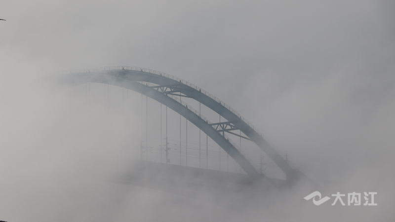 286144_1650335646607023.jpg 桥.jpg