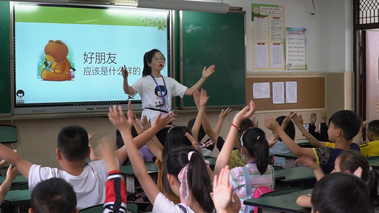 281921_1651944066467766.jpg C0072T01.JPG